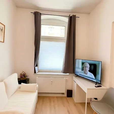 Apartamento Cozy 2-bedroom With Kitchen