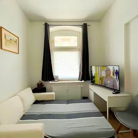 Apartamento Cozy 2-bedroom With Kitchen Düsseldorf